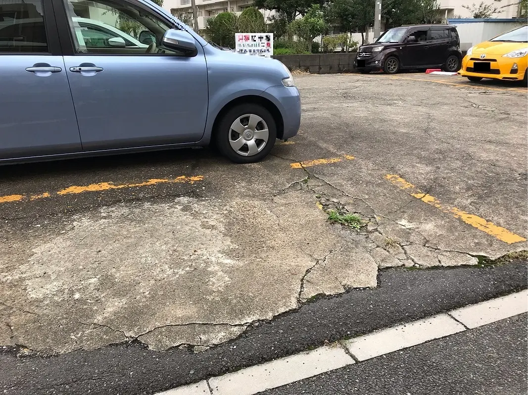 葛飾区白鳥３丁目　月極駐車場